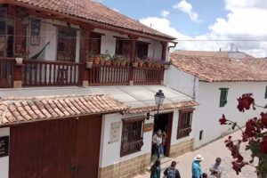 Hospedaje El Girasol