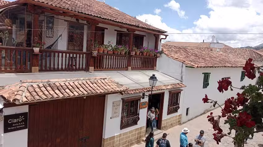 Hospedaje El Girasol