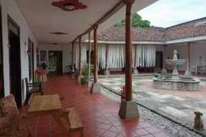 Hospedaje Familiar La Casona