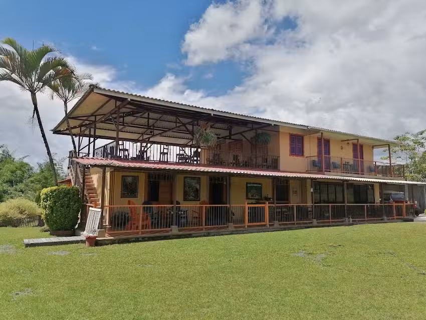 Hospedaje la Caba&ntilde;a