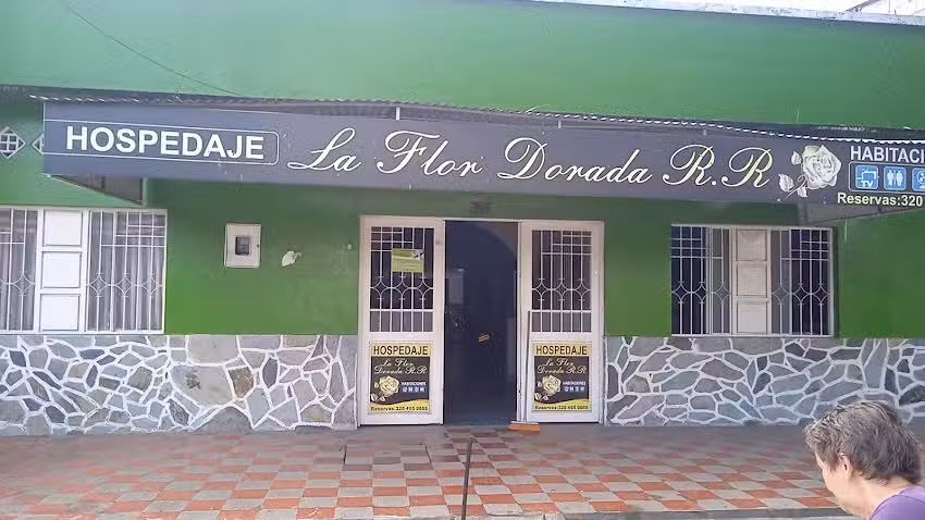 Hospedaje La Flor Dorada R.R.
