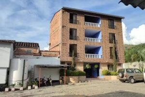 HOSPEDAJE LOS PINOS DE SOPETRAN