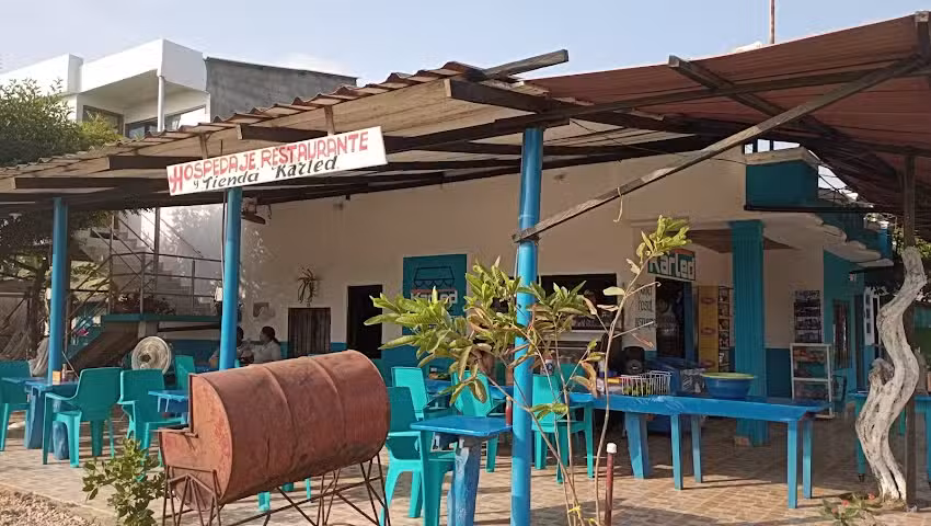 Hospedaje restaurante y tienda karled