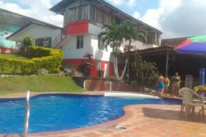 Hospedaje Rural TOM COLLLINS