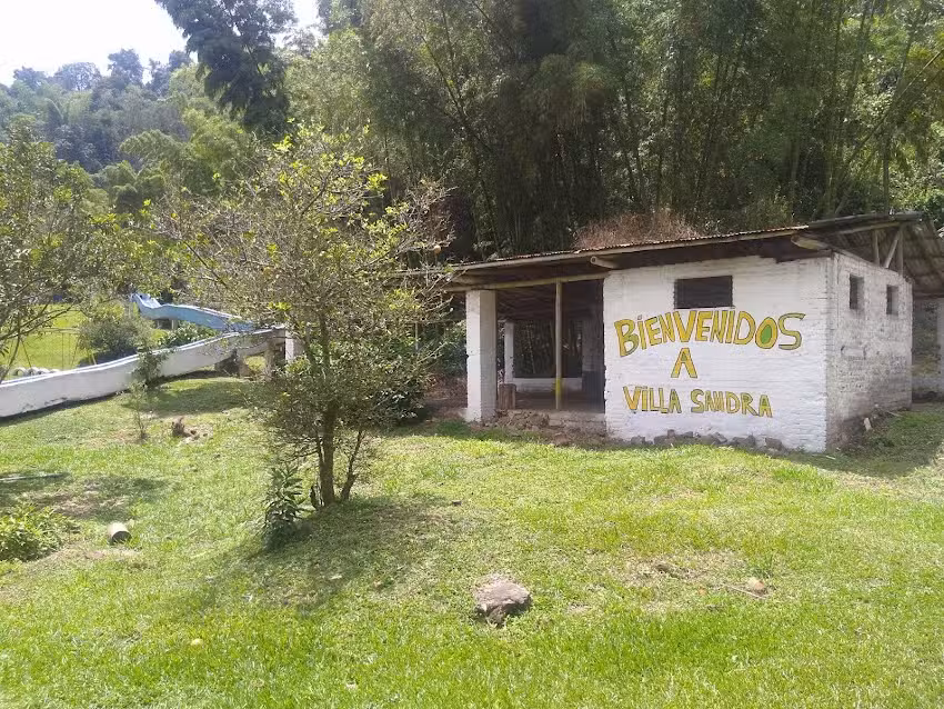 Hospedaje Y Camping Los Farallones Villa Sandra