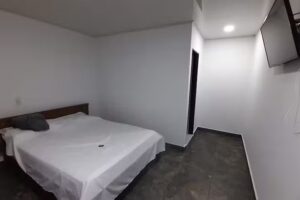 Hospedaje y parqueadero