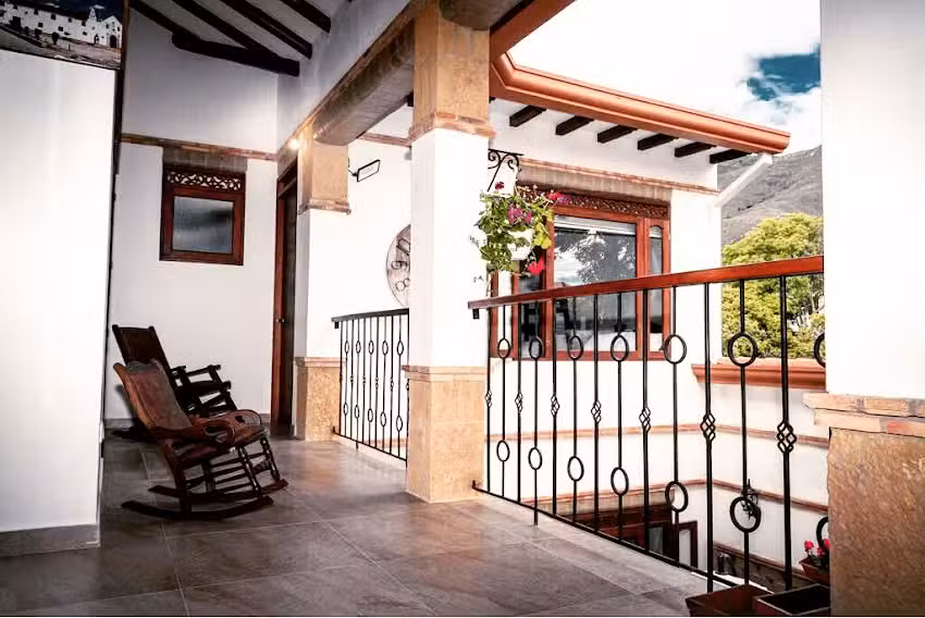 Hospeder&iacute;a Flor de la Villa Real