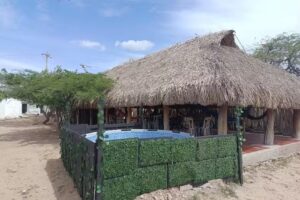 Hostal C.Q. Camarones