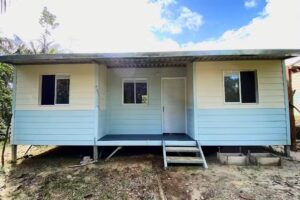 Hostal & Camping La Sinarena