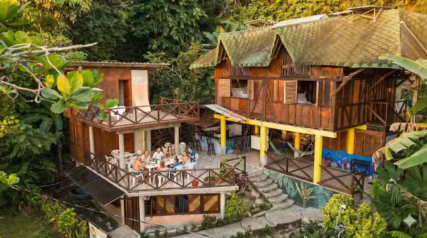 Hostal Caracol&iacute;