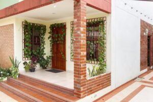 Hostal Cartagonova – Habitaciones privadas y amplias cerca a zonas turísticas