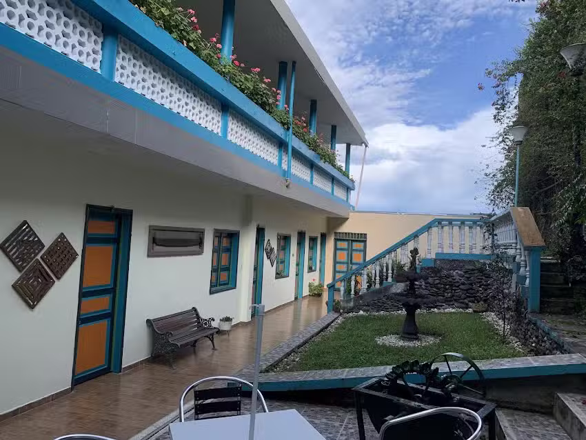 Hostal El Ed&eacute;n