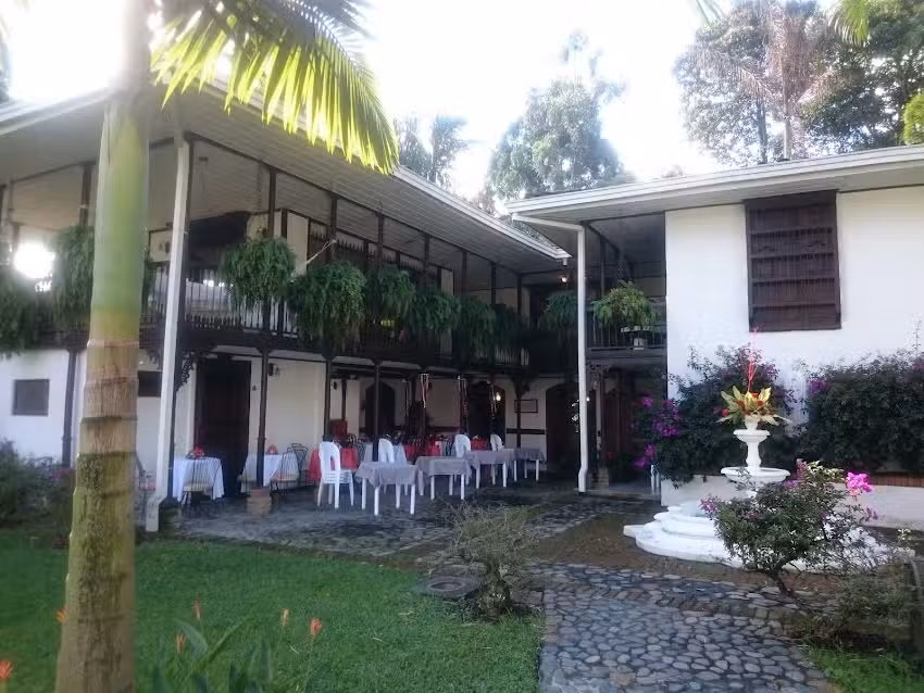 Hostal Hacienda Bombay