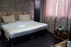 Hostal Lleras Suite