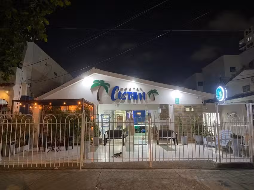 HOSTEL COSTANA / JACUZZI / PARQUEADERO / BEACHS / CARTAGENA / CRESPO /