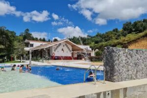 HOSTER&Iacute;A BRISAS DEL R&Iacute;O