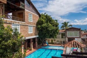 Hoster&iacute;a de la Plaza Menor