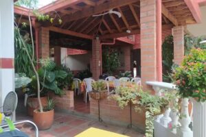 Hoster&iacute;a Los Cedros