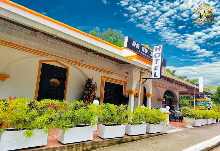 Hotel Amanecer Del Llano