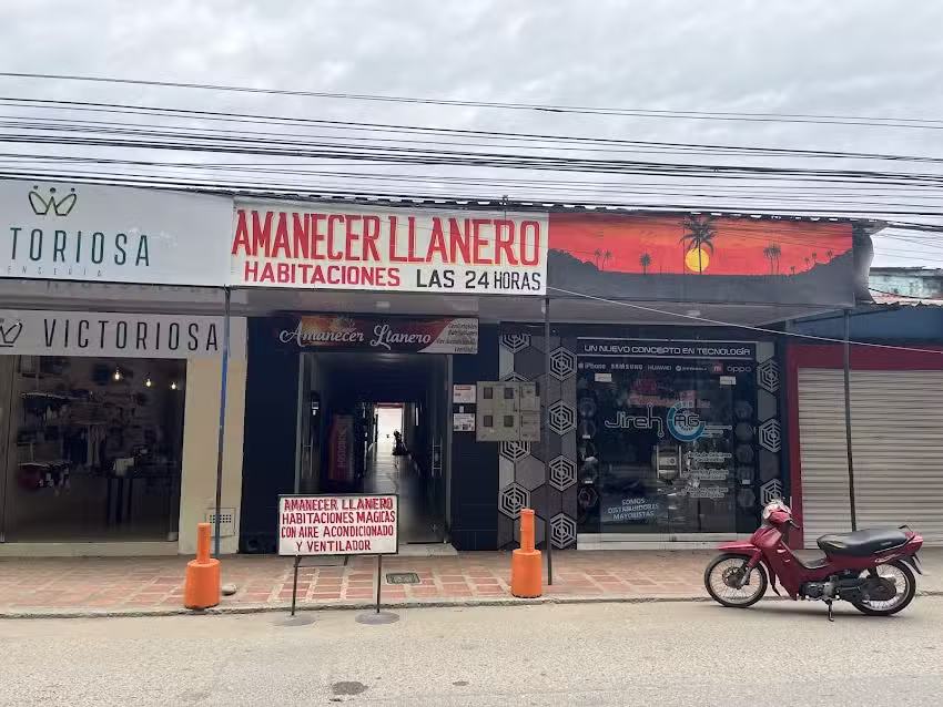 Hotel amanecer llanero