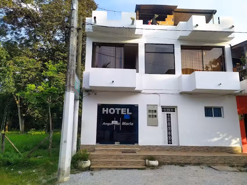 Hotel Angel Maria