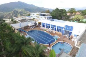 HOTEL AQUA BLUE CHINAUTA