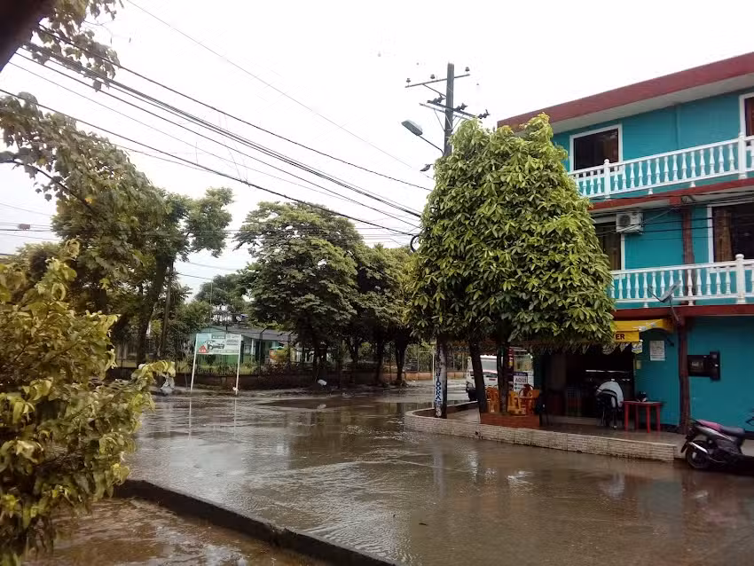HOTEL AY MI LLANURA