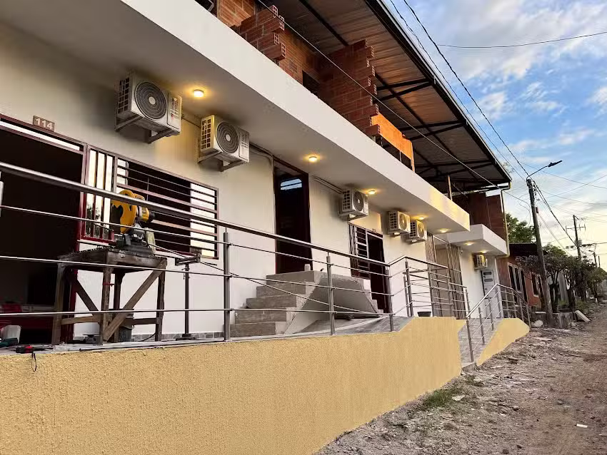 HOTEL BALCONES DEL R&Iacute;O