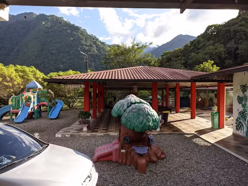 Hotel &ndash; Bar -Restaurante