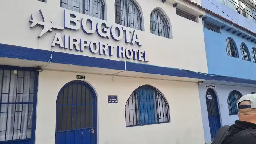 Hotel Bogot&aacute; Airport