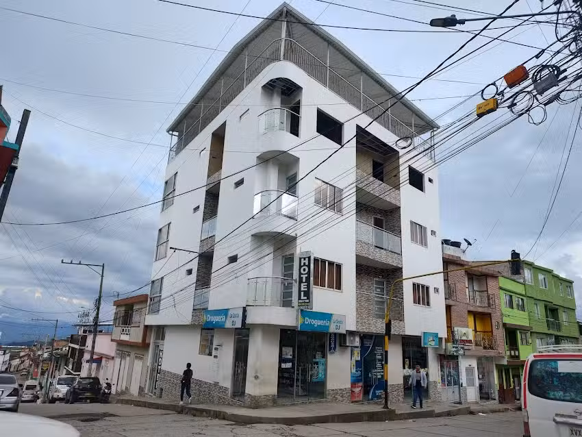 Hotel Briza de V&eacute;lez