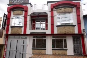 Hotel Caf&eacute; Plaza