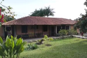 Hotel Campestre El Achiote