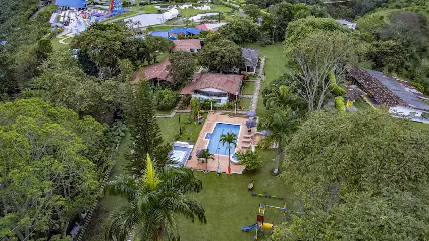 Hotel Campestre La Esperanza en Dios