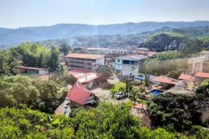 Hotel Campestre La Viña