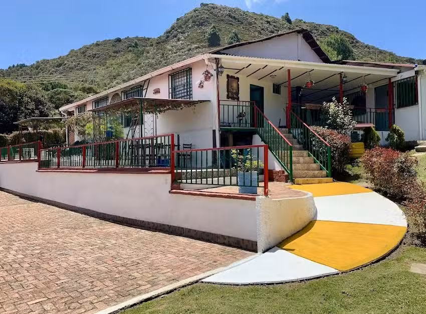 Hotel Cerro Fuerte, Sop&oacute;