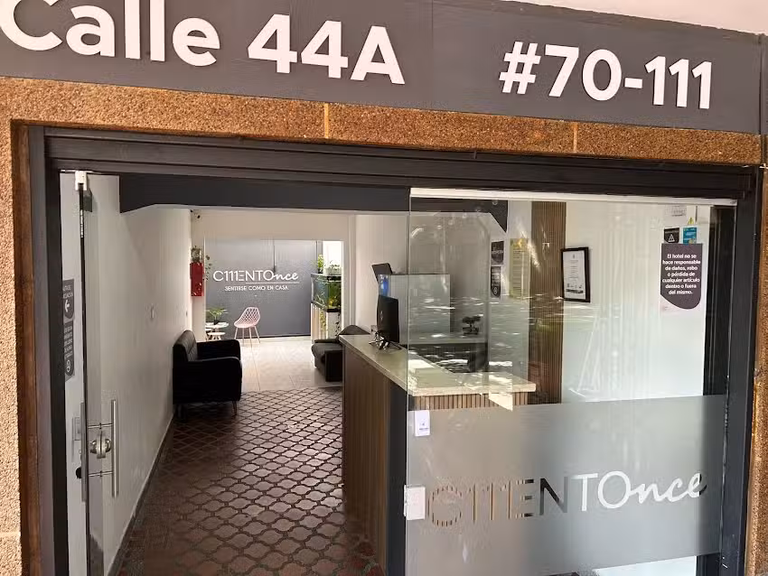 Hotel Ciento Once 111