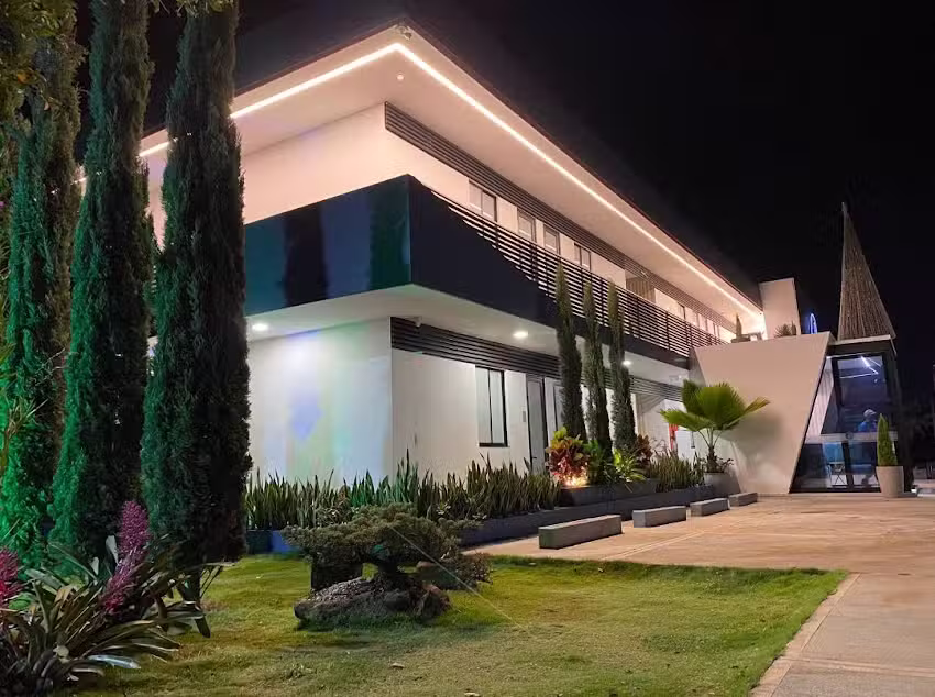 HOTEL COROZAL