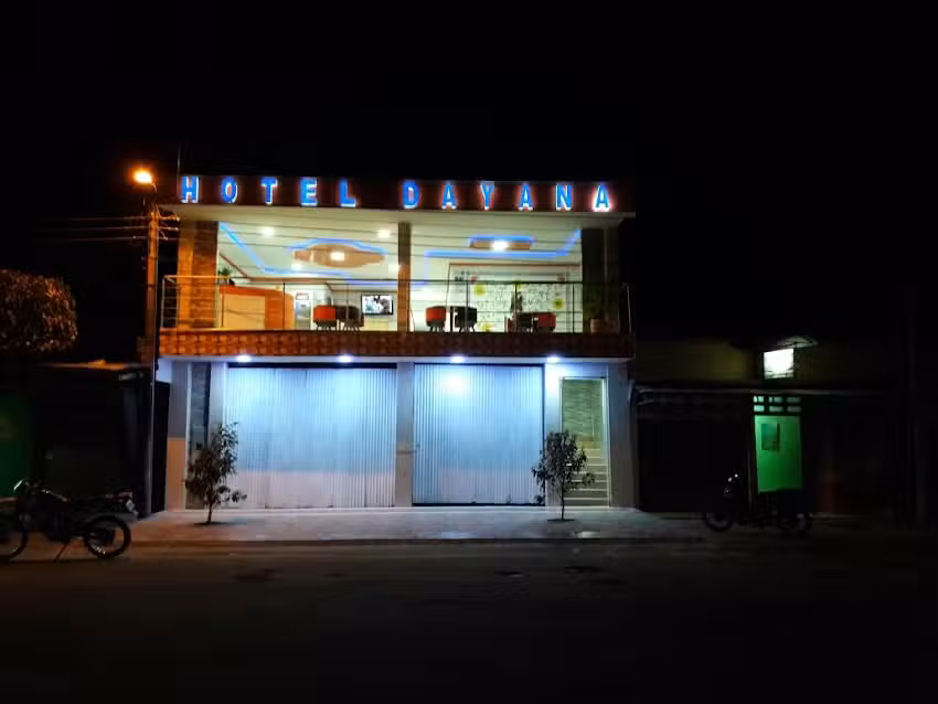 HOTEL DAYANA