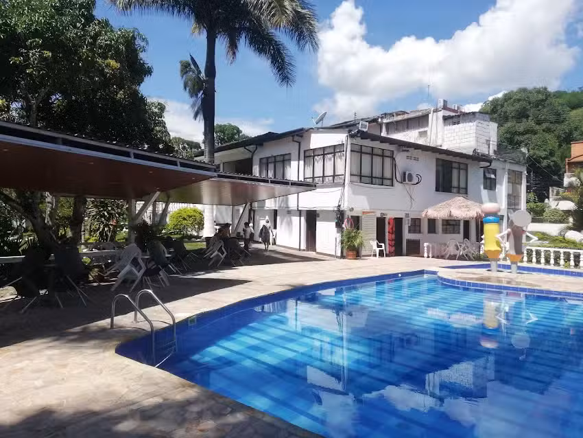 Hotel Del Rio Campestre