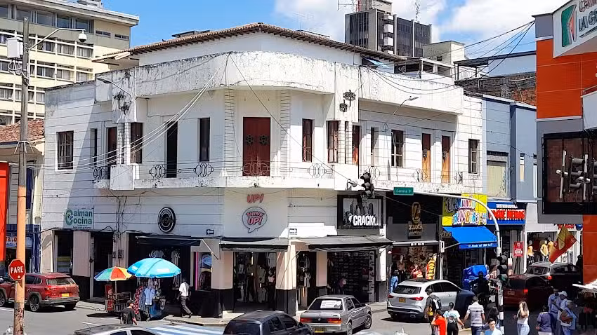 Hotel D&iacute;a y Noche