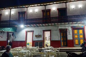 Hotel do&ntilde;a gabriela y restaurante donde pi&ntilde;eco