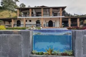 HOTEL ECOLUXE GUATAPE