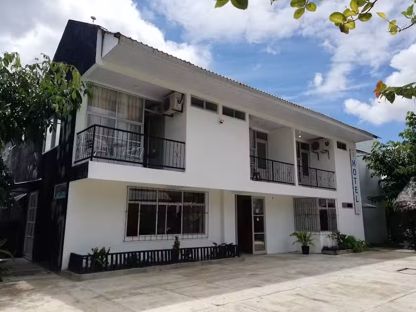 HOTEL EL KORRAL.
