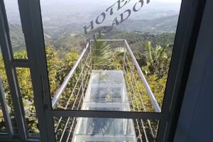 Hotel el Mirador 3 Esquinas