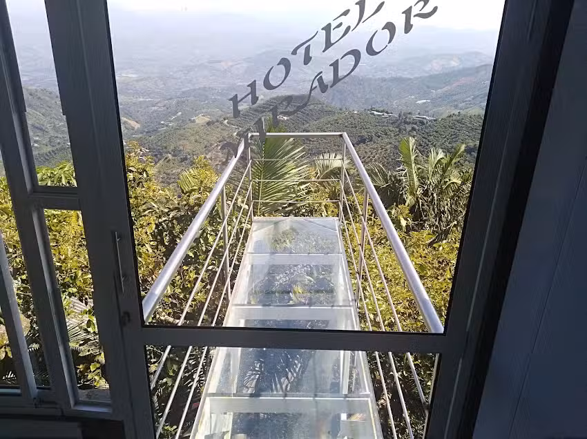 Hotel el Mirador 3 Esquinas