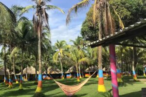 Hotel El PALMAR Tours, frente al mar, 10 minutos caminando por la playa del pueblo