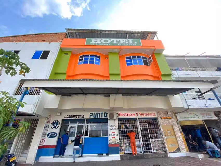 HOTEL EL PORTAL