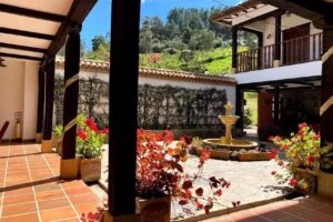 Hotel El Port&oacute;n De Los Jerogl&iacute;ficos