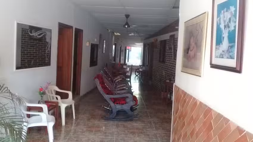 Hotel El Puerto De NINA